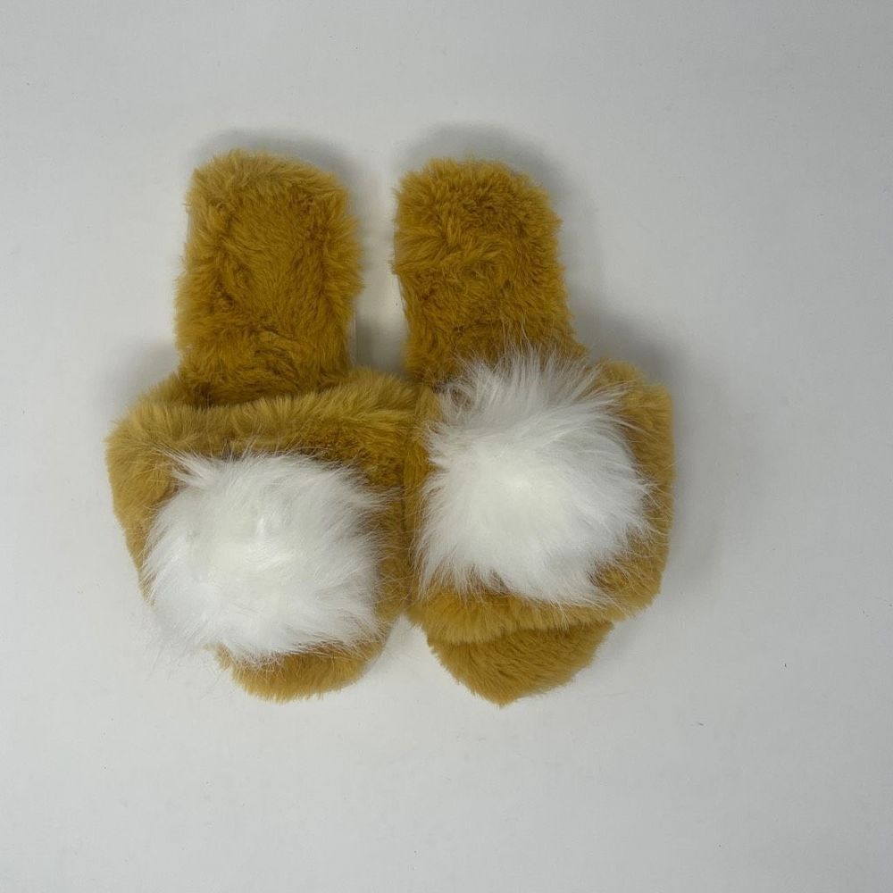 Shiraleah Amor Plush Holiday Slippers Yellow Women's L/XL